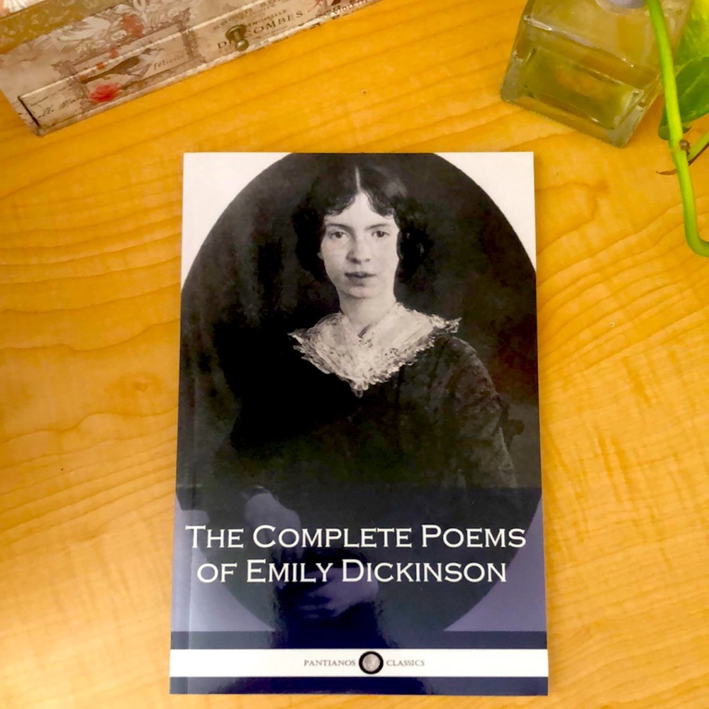 The Complete Poems of Emily Dickinson